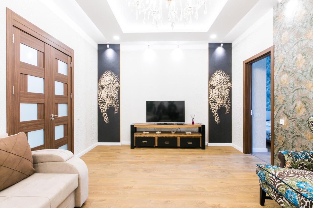 Sweet Home 6 Vip At Rustaveli Avenue Tbilisi Luaran gambar